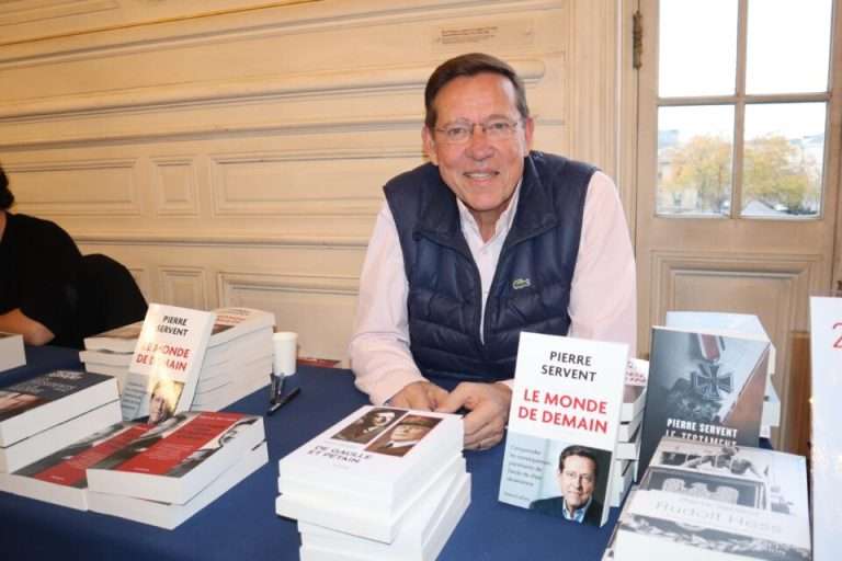Pierre Servent Cheveux
