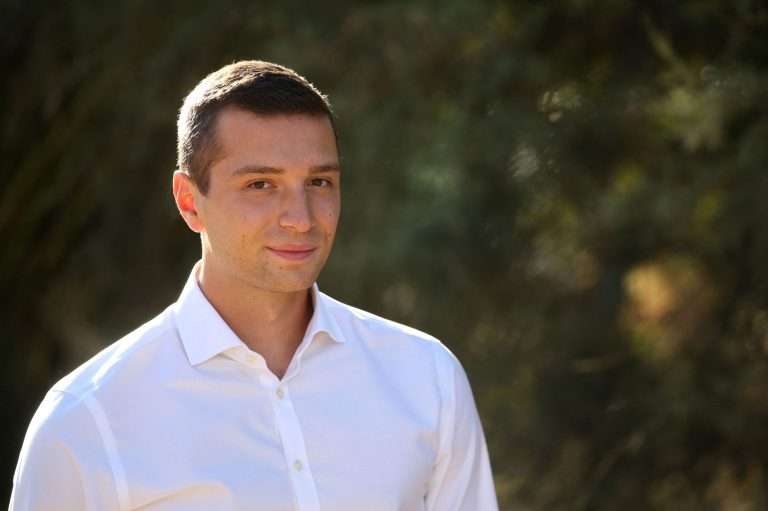 Jordan Bardella Taille Poids