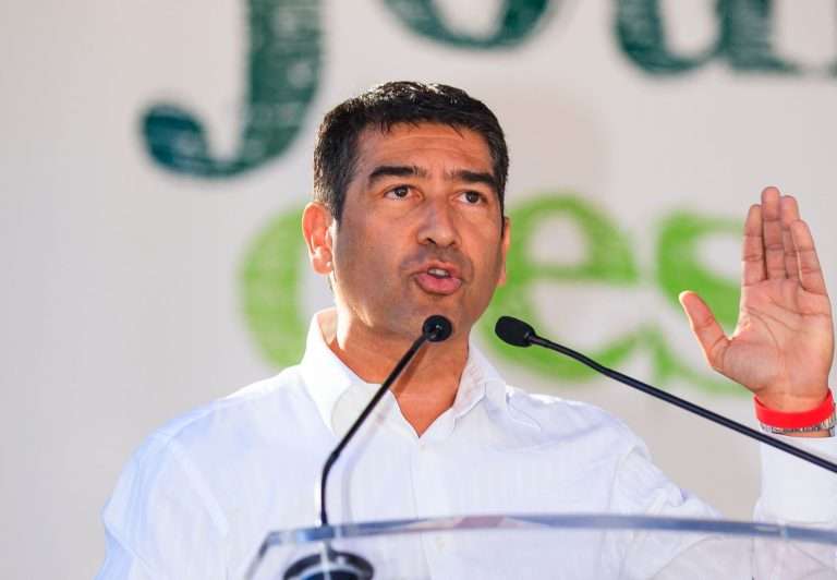 Karim Zéribi Épouse