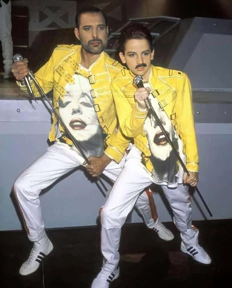Freddie Mercury Et Son Fils